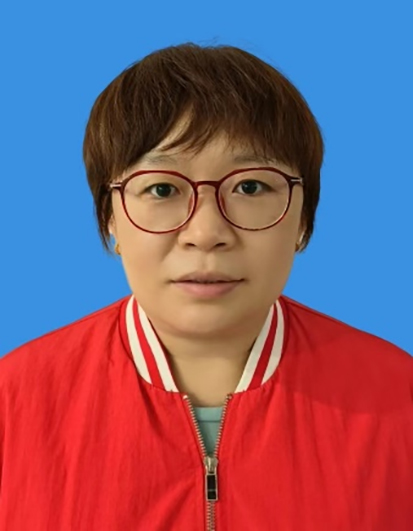 李琳.jpg