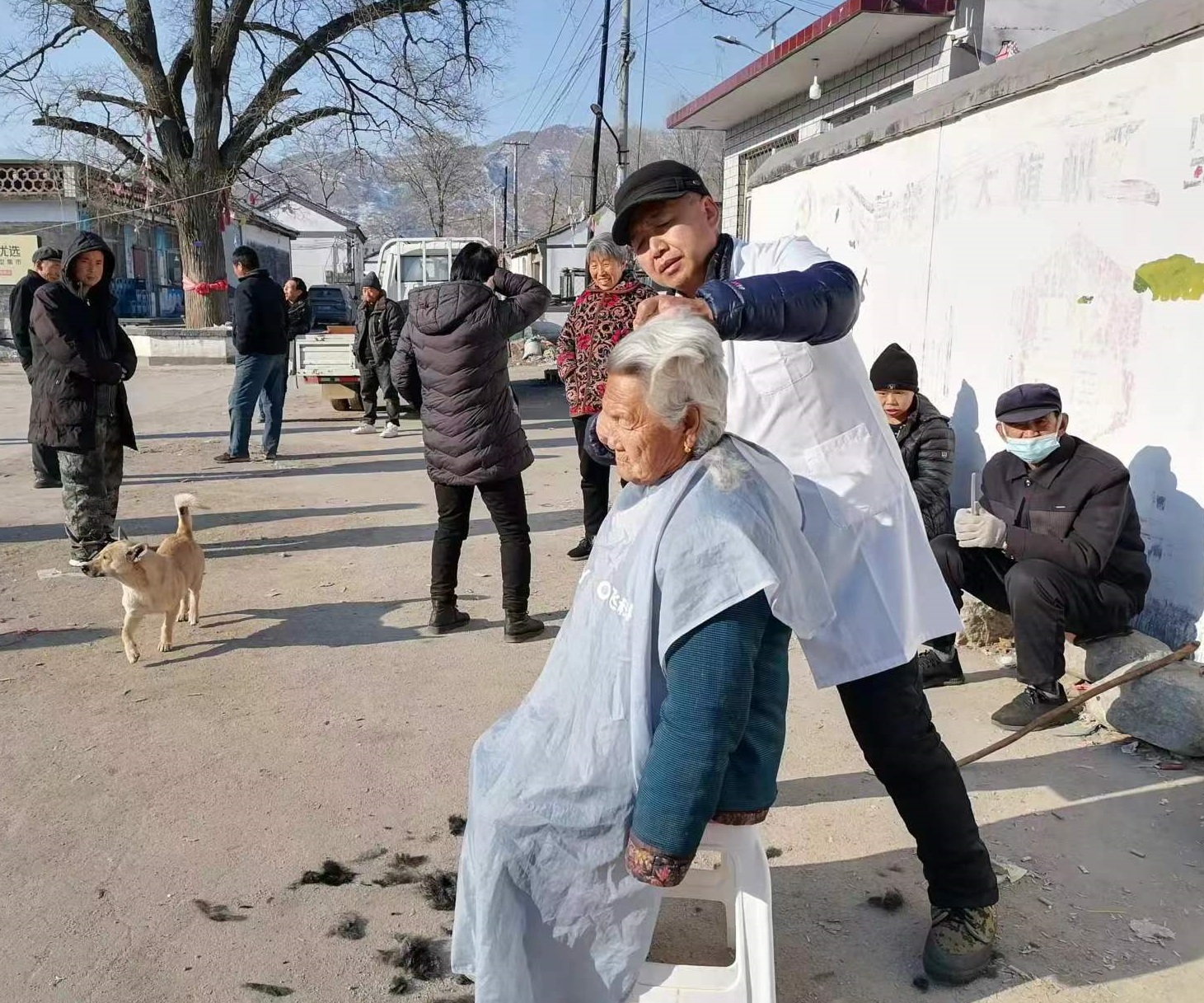 1711156647368094702.jpg